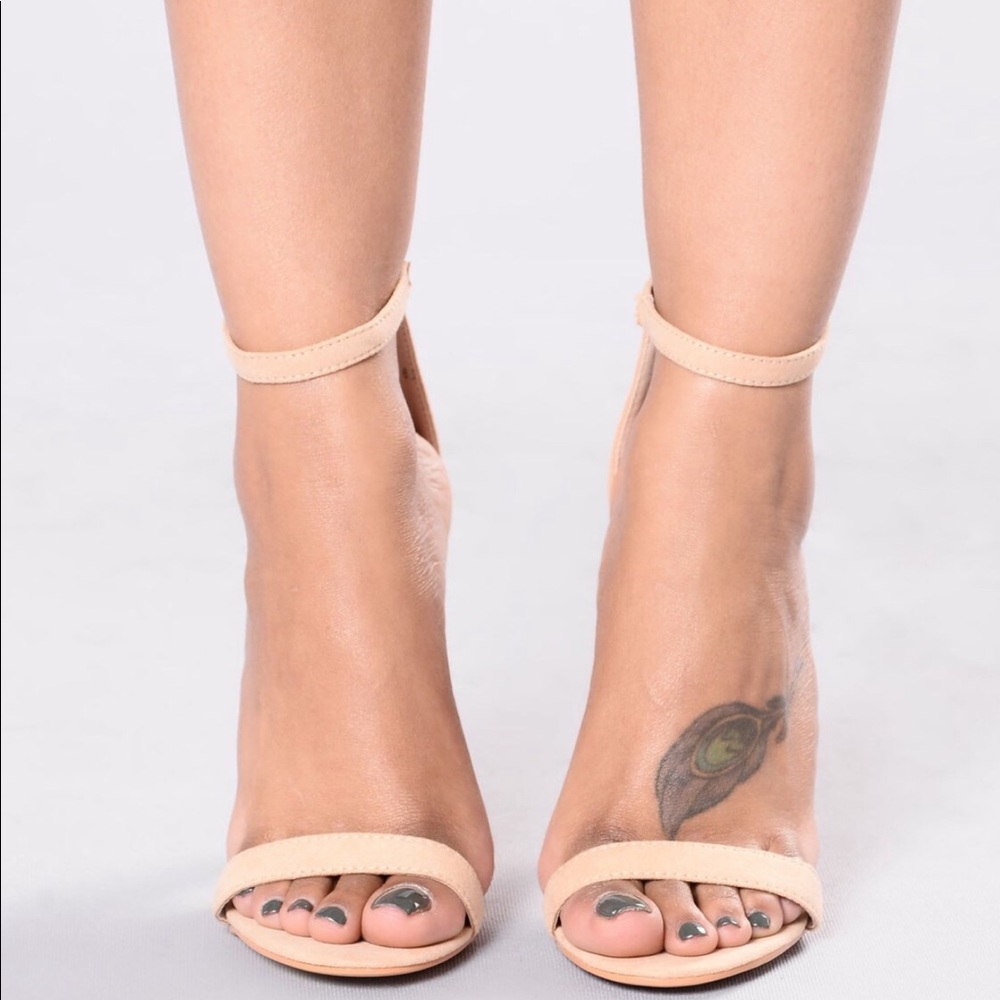 Fashion Nova heels size 8.5